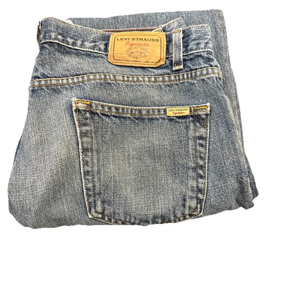 Levis Strauss Signature Jeans Mens 36x32 Blue Denim Relaxed Fit Straight Leg - Picture 13 of 14